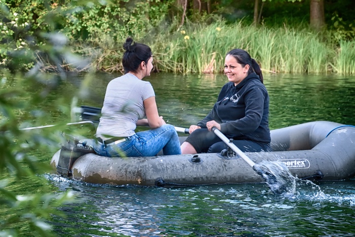 Rudern mit Schlauchboot